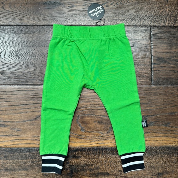 Whistle and Flute Gray Avocado T-Shirt and Green Pants Set - Picture 5 of 7